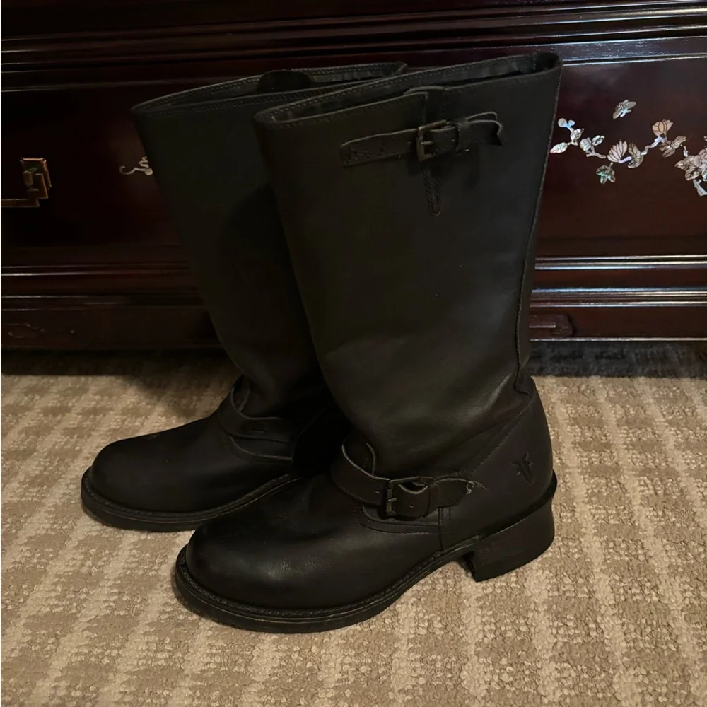 Frye classic Engineer boot size 9 - Picture 1 of 7
